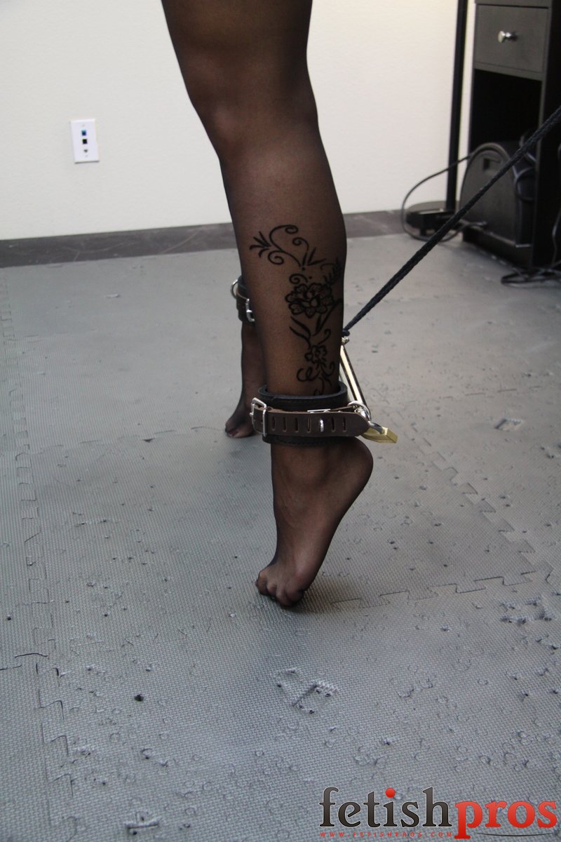 Rose Straitjacket Suspension